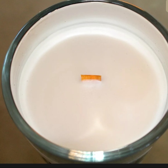 DW HOME CANDLE MOUNTAIN SPRUCE WOOD WICK SCENTED NEW - Picture 2 of 4